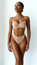 Voile Beige Élégance - Ensemble Lingerie